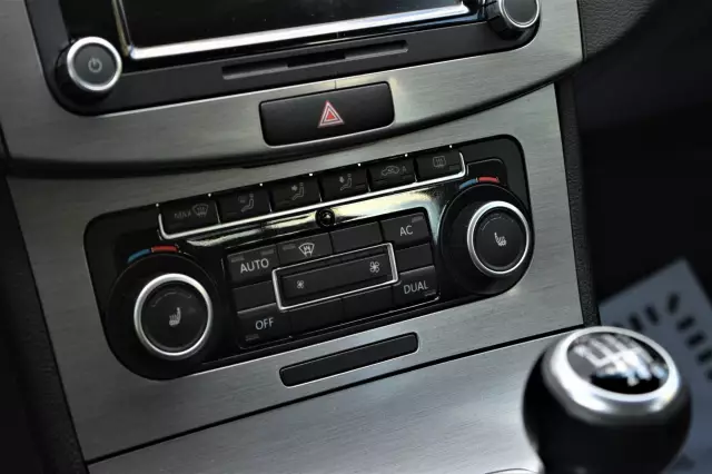 Volkswagen Passat 2011