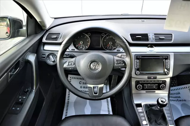 Volkswagen Passat 2011