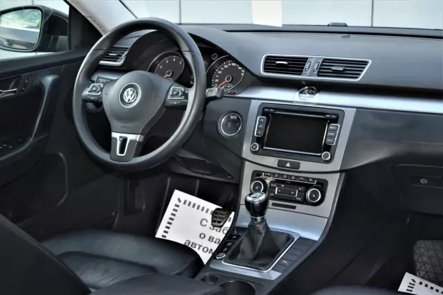 Volkswagen Passat 2011