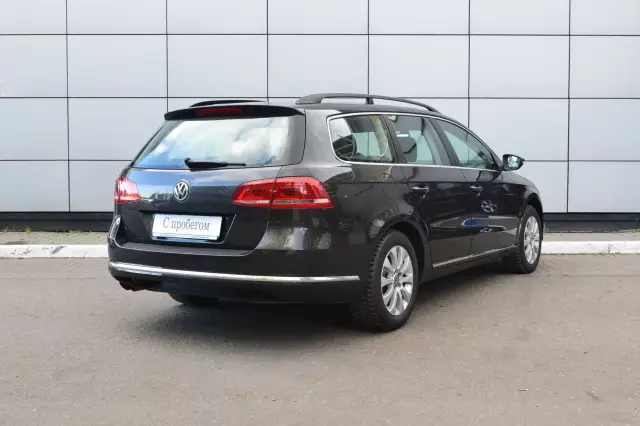 Volkswagen Passat 2011