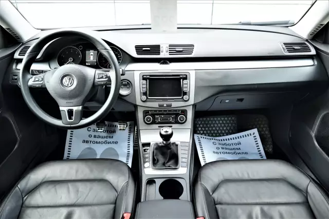 Volkswagen Passat 2011