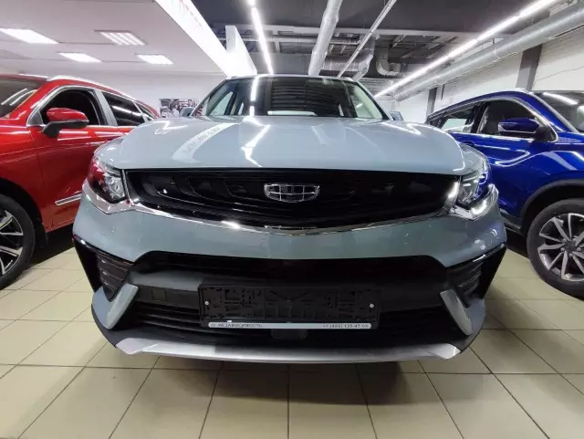 Geely Tugella 2021