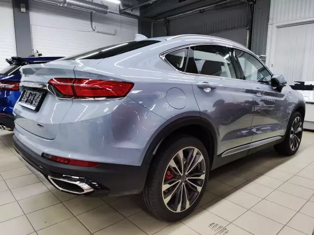 Geely Tugella 2021