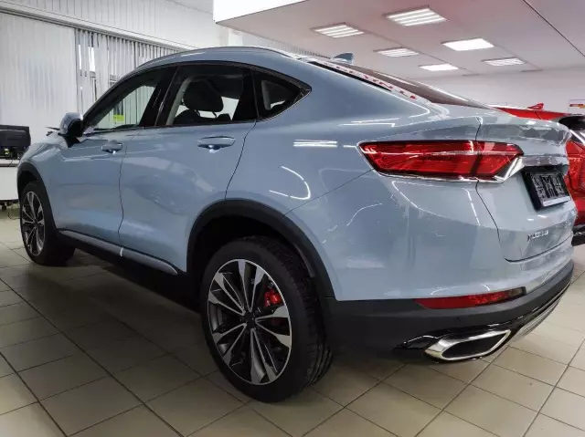 Geely Tugella 2021