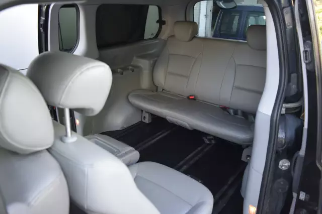 Hyundai Grand Starex 2012