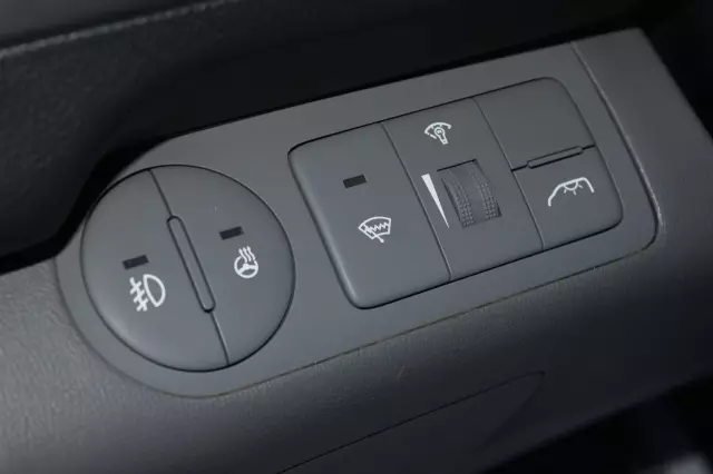Hyundai Grand Starex 2012
