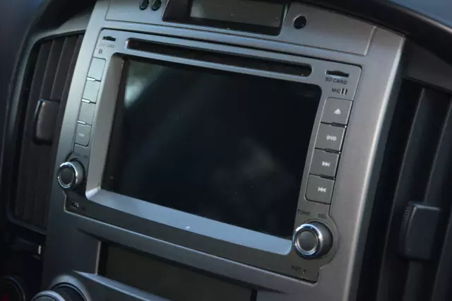 Hyundai Grand Starex 2012