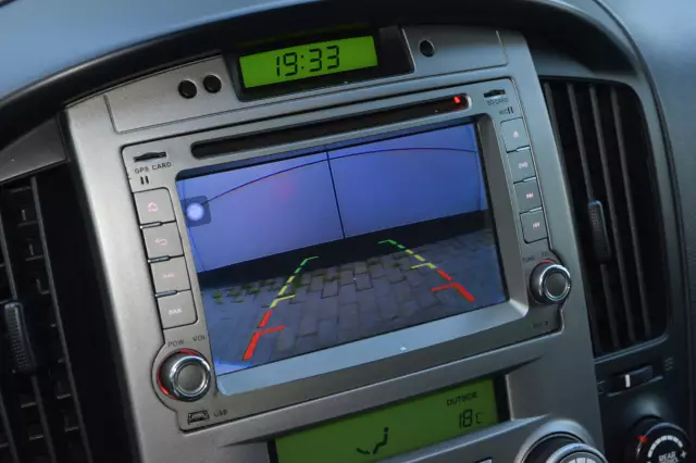 Hyundai Grand Starex 2012