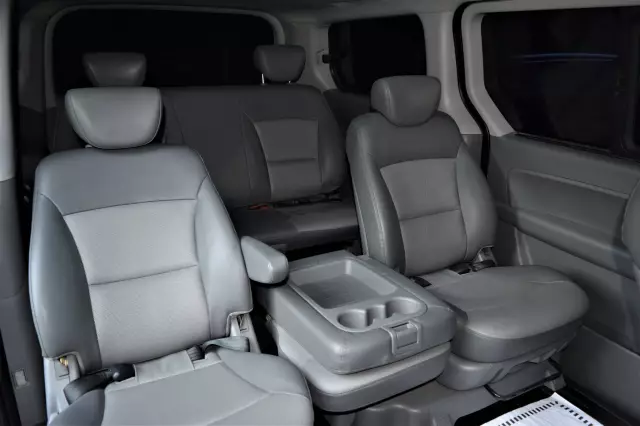 Hyundai Grand Starex 2011