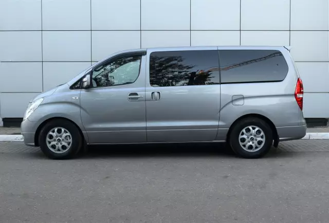 Hyundai Grand Starex 2011