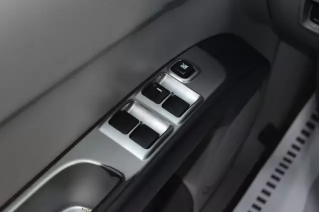 Mitsubishi L200 2008