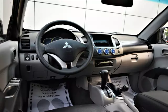 Mitsubishi L200 2008