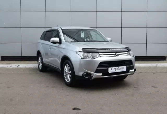 Mitsubishi Outlander 2014
