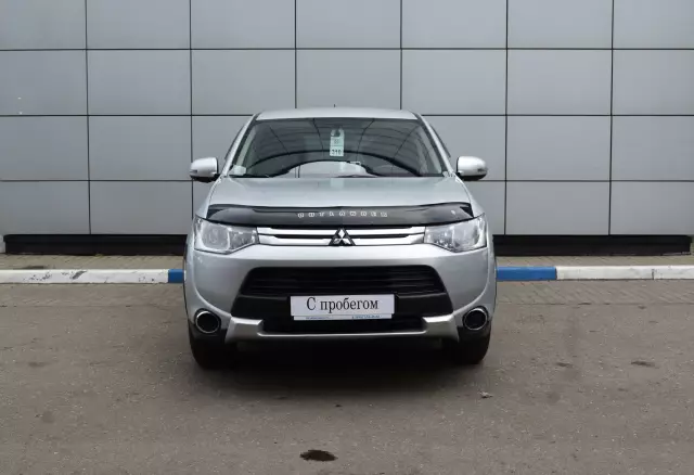Mitsubishi Outlander 2014