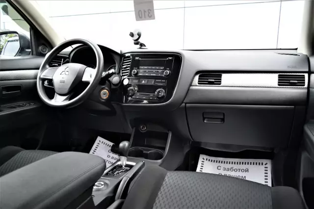 Mitsubishi Outlander 2014