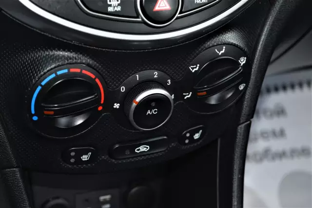 Hyundai Solaris 2015