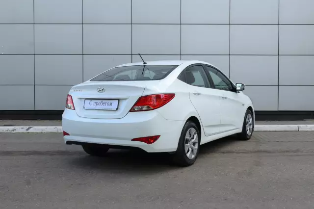 Hyundai Solaris 2015