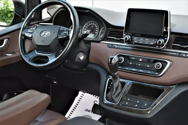 Hyundai Grand Starex 2018