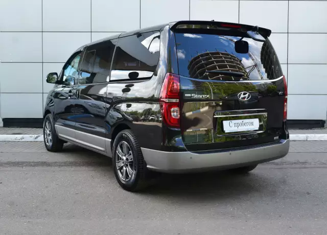 Hyundai Grand Starex 2018
