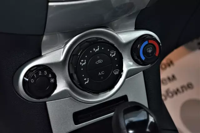 Ford Fiesta 2010