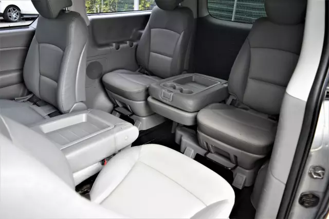 Hyundai Grand Starex 2010
