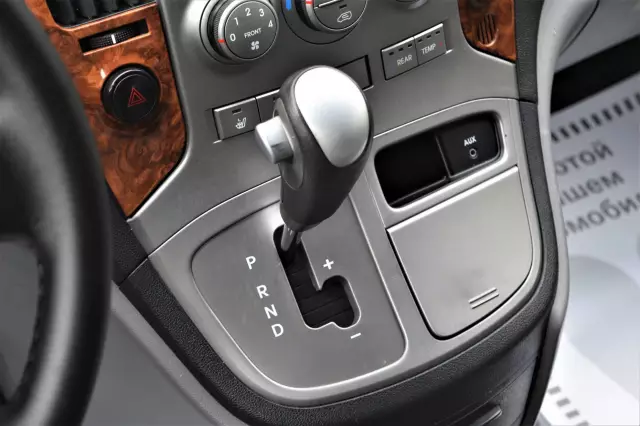Hyundai Grand Starex 2010