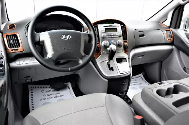Hyundai Grand Starex 2010