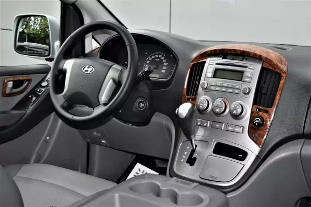 Hyundai Grand Starex 2010