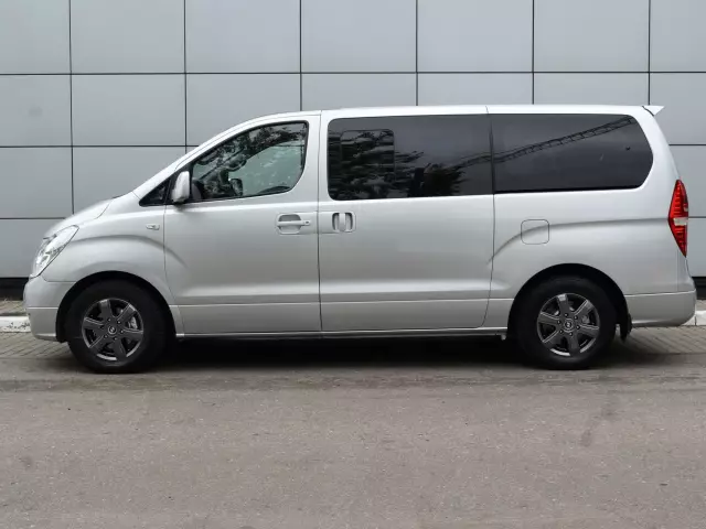 Hyundai Grand Starex 2010