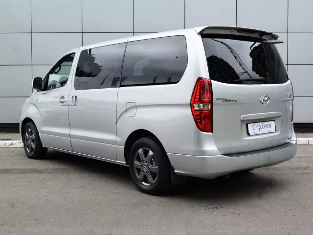 Hyundai Grand Starex 2010