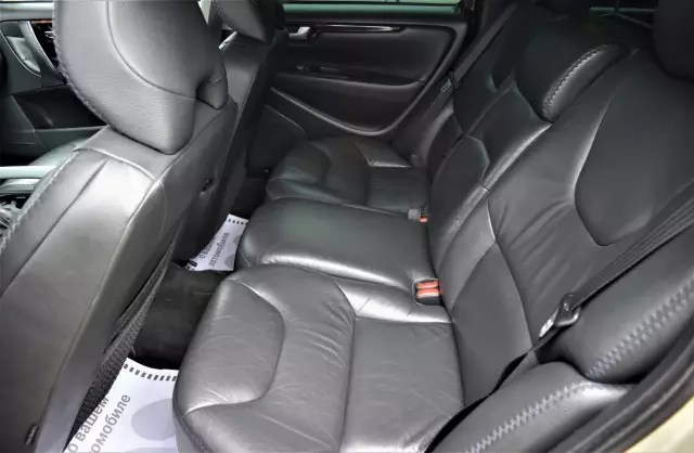 Volvo XC70 2006