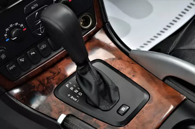 Volvo XC70 2006