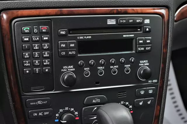 Volvo XC70 2006