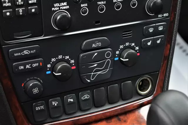Volvo XC70 2006