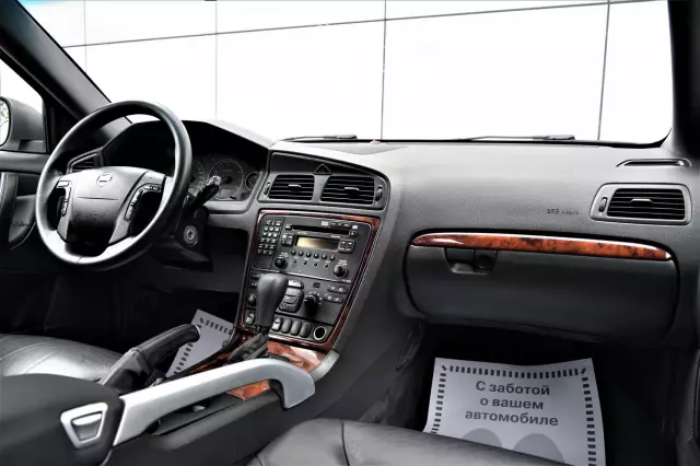 Volvo XC70 2006