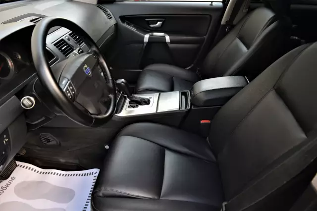 Volvo XC90 2011