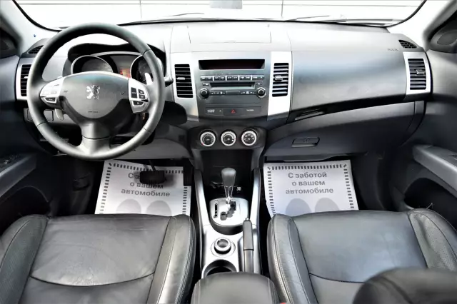 Peugeot 4007 2008