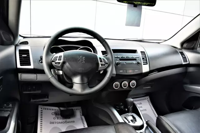 Peugeot 4007 2008