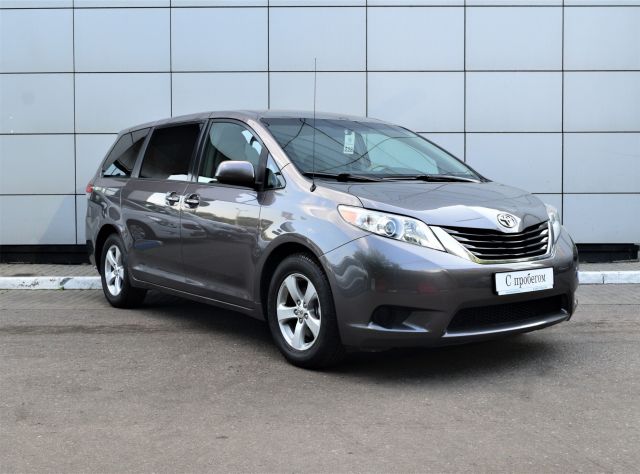 Toyota Sienna 2012