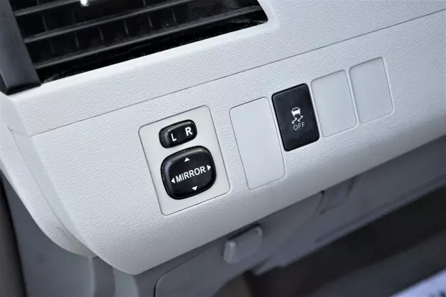 Toyota Sienna 2012