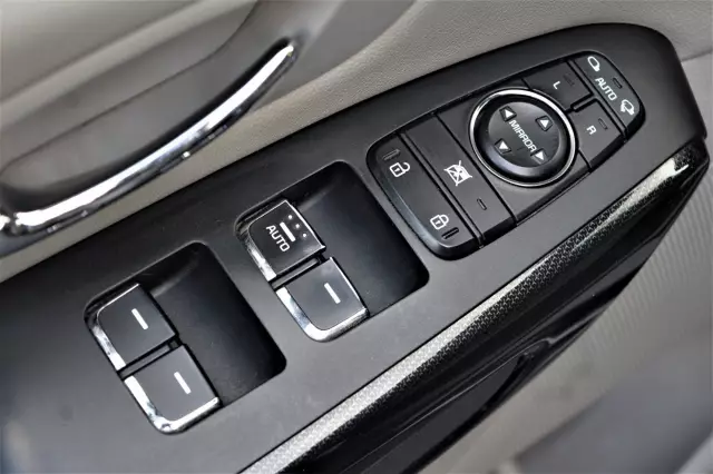 Kia Carnival 2016