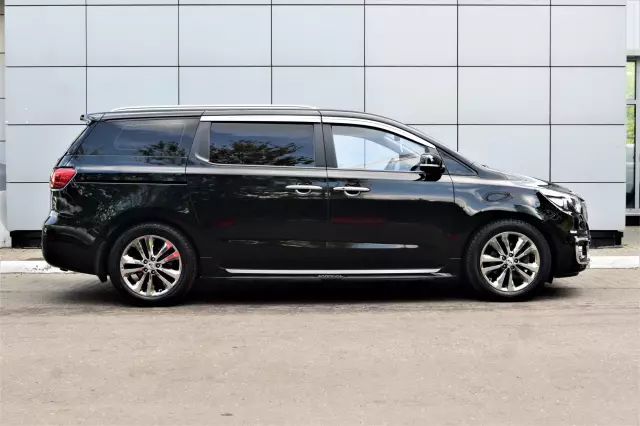 Kia Carnival 2016