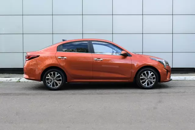 Kia Rio 2021
