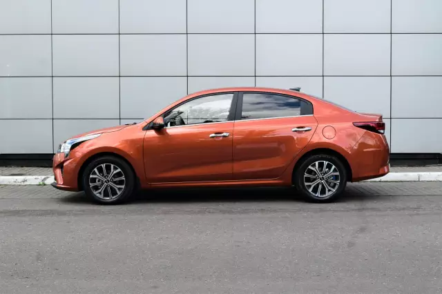 Kia Rio 2021