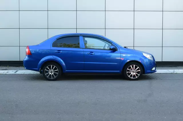 Ravon Nexia R3 2016