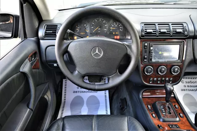 Mercedes-Benz M-Класс 2002