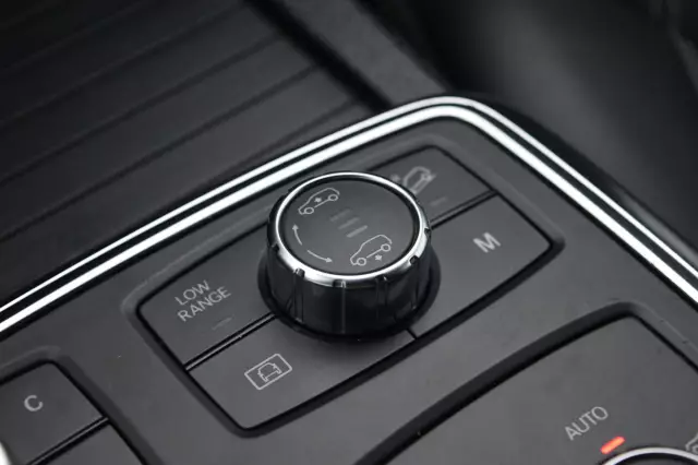 Mercedes-Benz M-Класс 2012