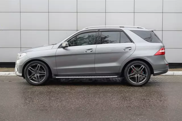 Mercedes-Benz M-Класс 2012