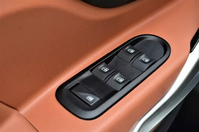 LADA XRAY 2019