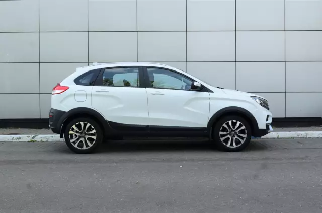 LADA XRAY 2019